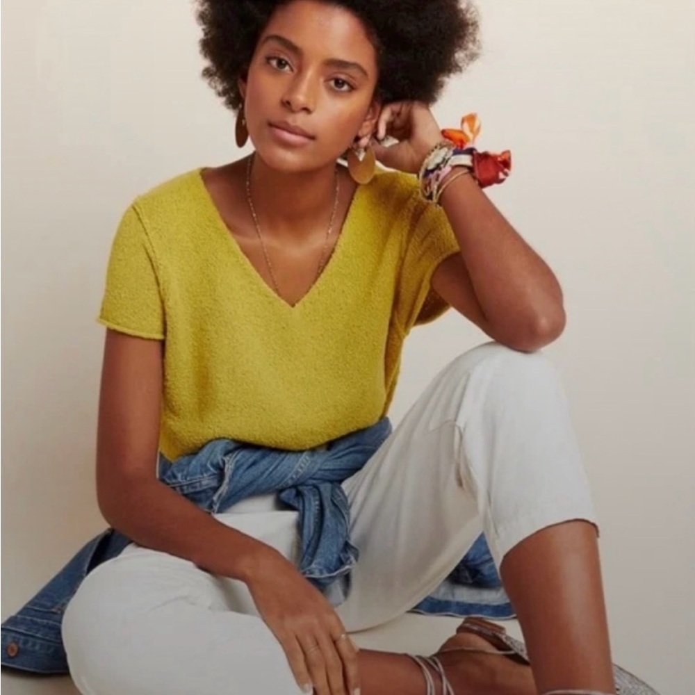 Anthropologie Short-Sleeve V-Neck Sweater in Chartreuse
